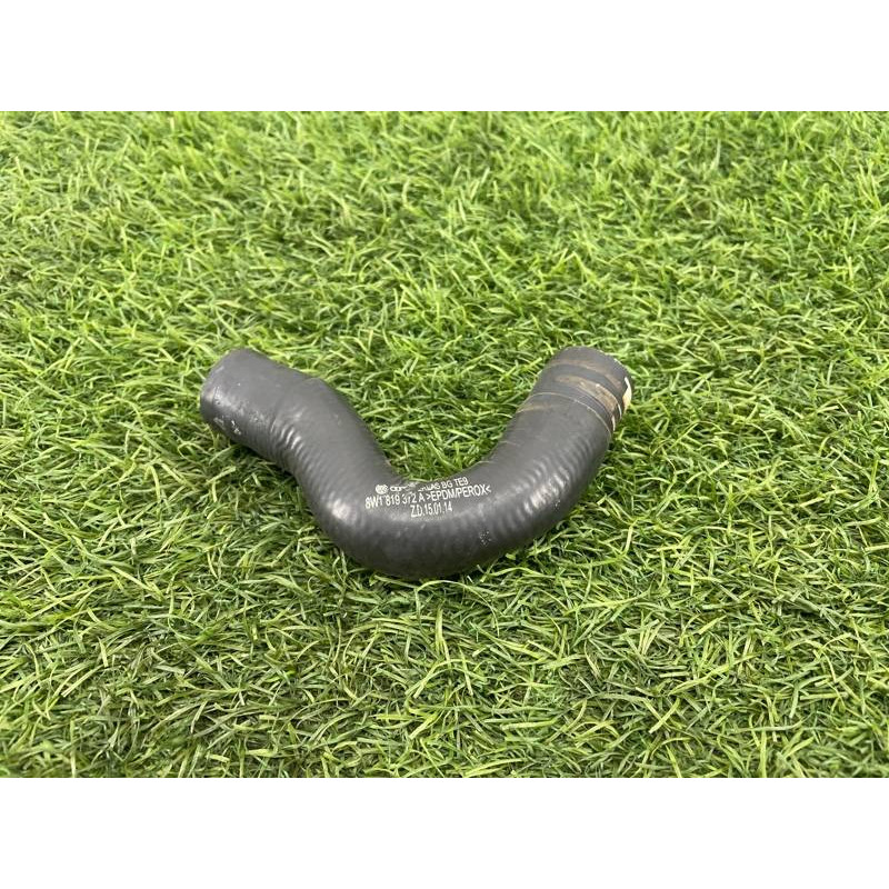 Патрубок (система охлаждения) AUDI A4 B9 2017 2.0L 8W1819372A