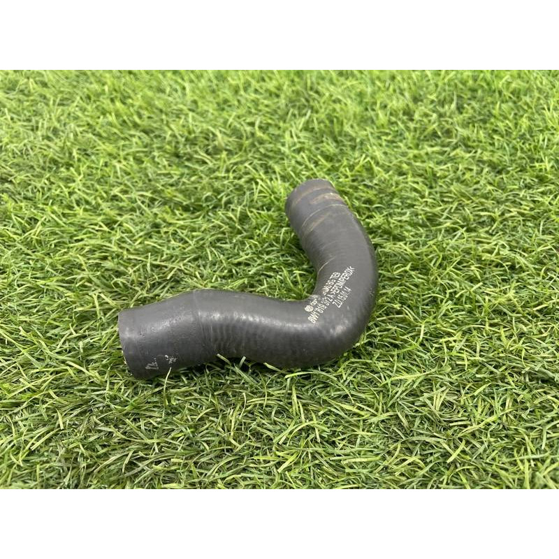 Патрубок (система охлаждения) AUDI A4 B9 2017 2.0L 8W1819372A