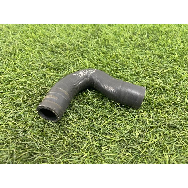 Патрубок (система охлаждения) AUDI A4 B9 2017 2.0L 8W1819372A