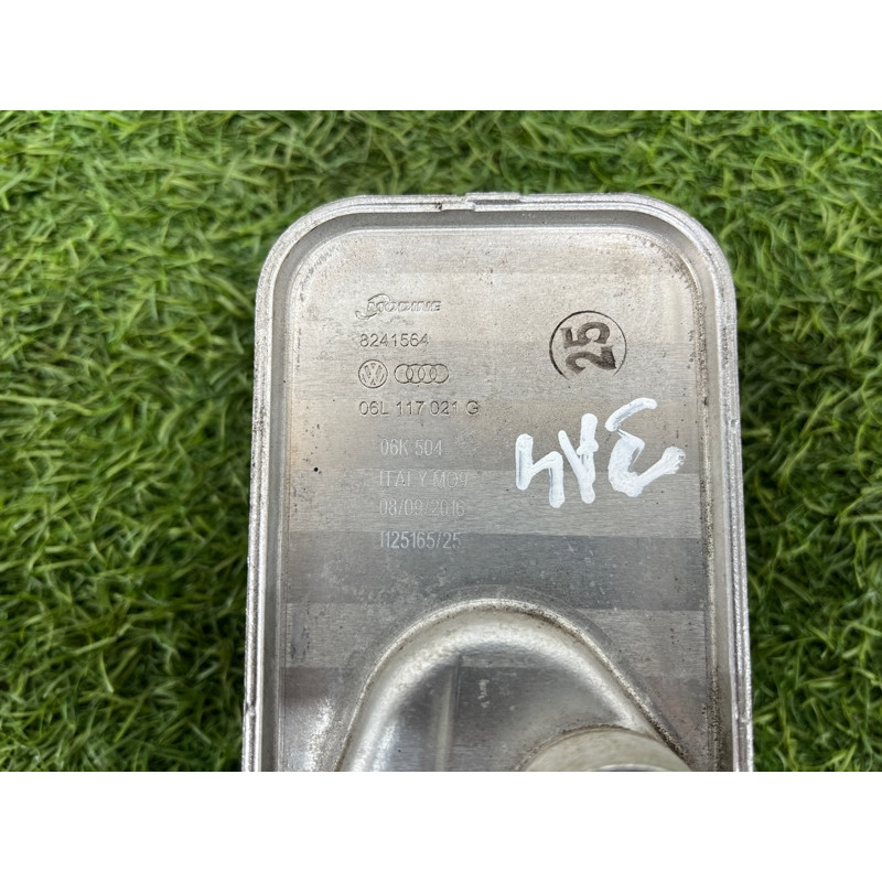 Теплообменник масляного фильтра (двигатель и элементы) AUDI A4 B9 2017 2.0L 06L117021G