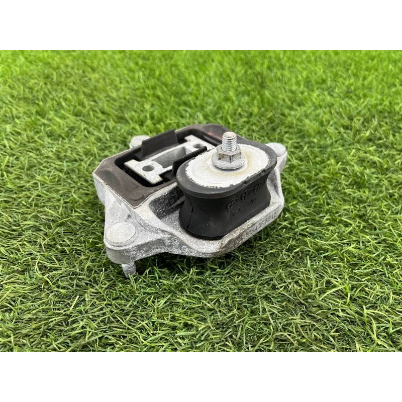 Подушка КПП (трансмиссия) AUDI A4 B9 2017 2.0L 8W0399156AN