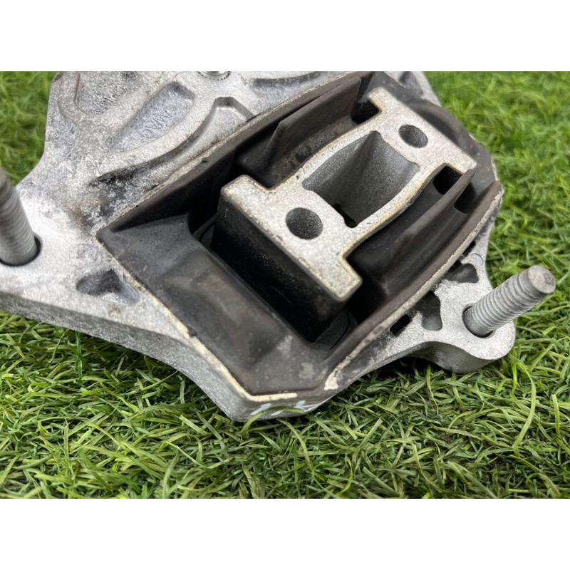 Подушка КПП (трансмиссия) AUDI A4 B9 2017 2.0L 8W0399156AN