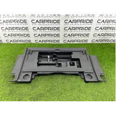 Лоток багажника