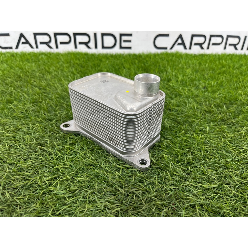 Теплообменник масляного фильтра (двигатель и элементы) Audi A5 F5 2019 2.0 TFSI 06L117021G