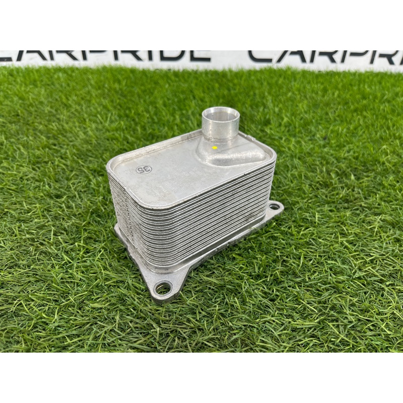 Теплообменник масляного фильтра (двигатель и элементы) Audi A5 F5 2019 2.0 TFSI 06L117021G