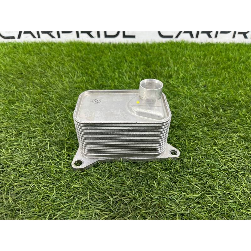 Теплообменник масляного фильтра (двигатель и элементы) Audi A5 F5 2019 2.0 TFSI 06L117021G