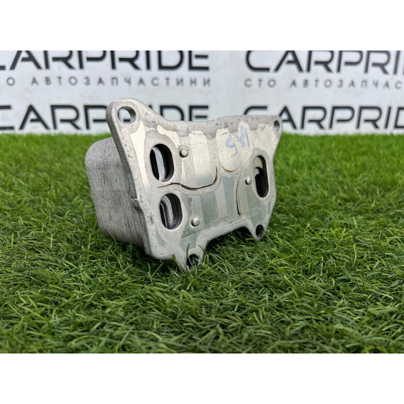 Теплообменник масляного фильтра (двигатель и элементы) Audi A5 F5 2019 2.0 TFSI 06L117021G