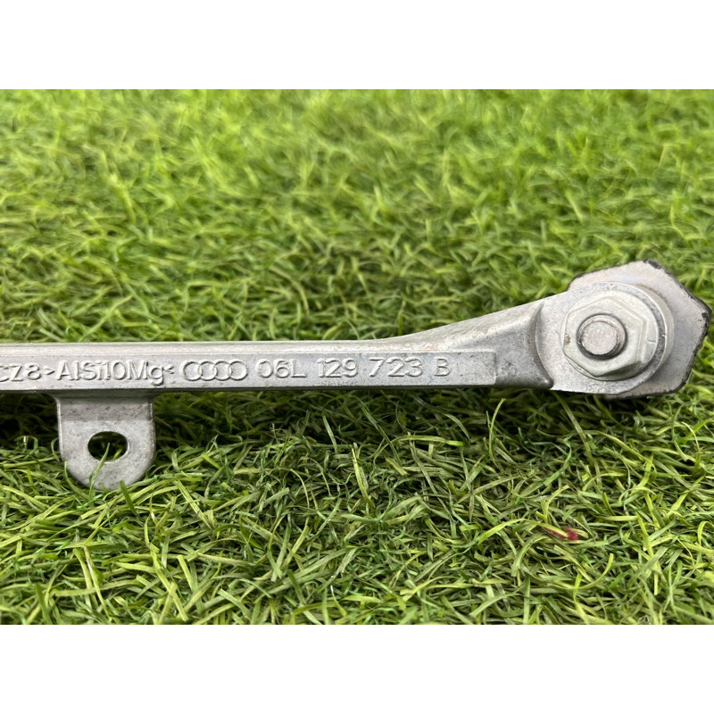 Кронштейн впускного коллектора (кронштейны двигателя) Audi A5 F5 2019 2.0 TFSI 06L129723B