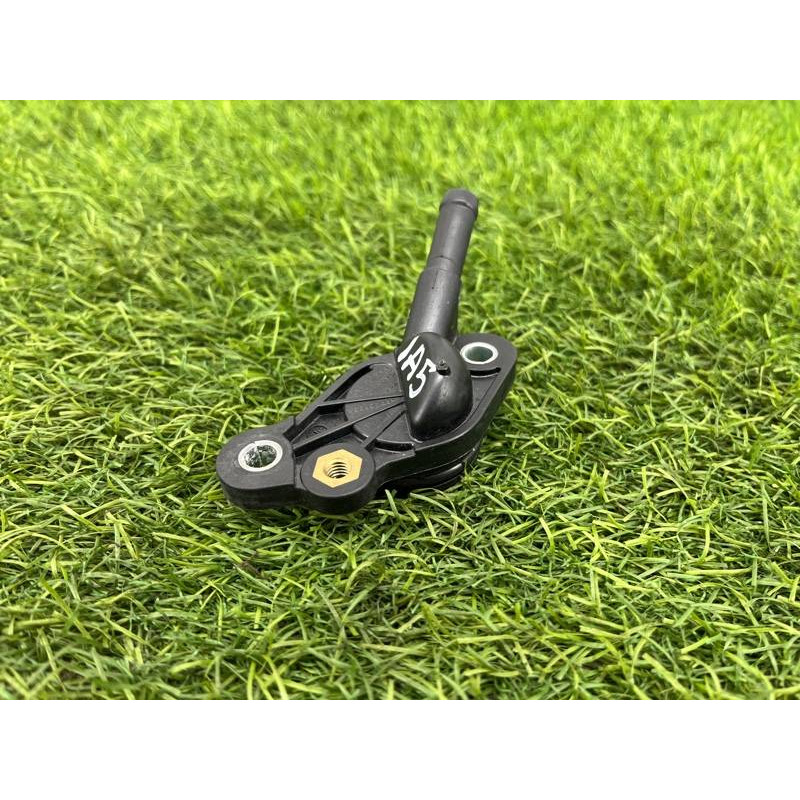 Фланец системы охлаждения (система охлаждения) Audi A5 F5 2019 2.0 TFSI 06K121132