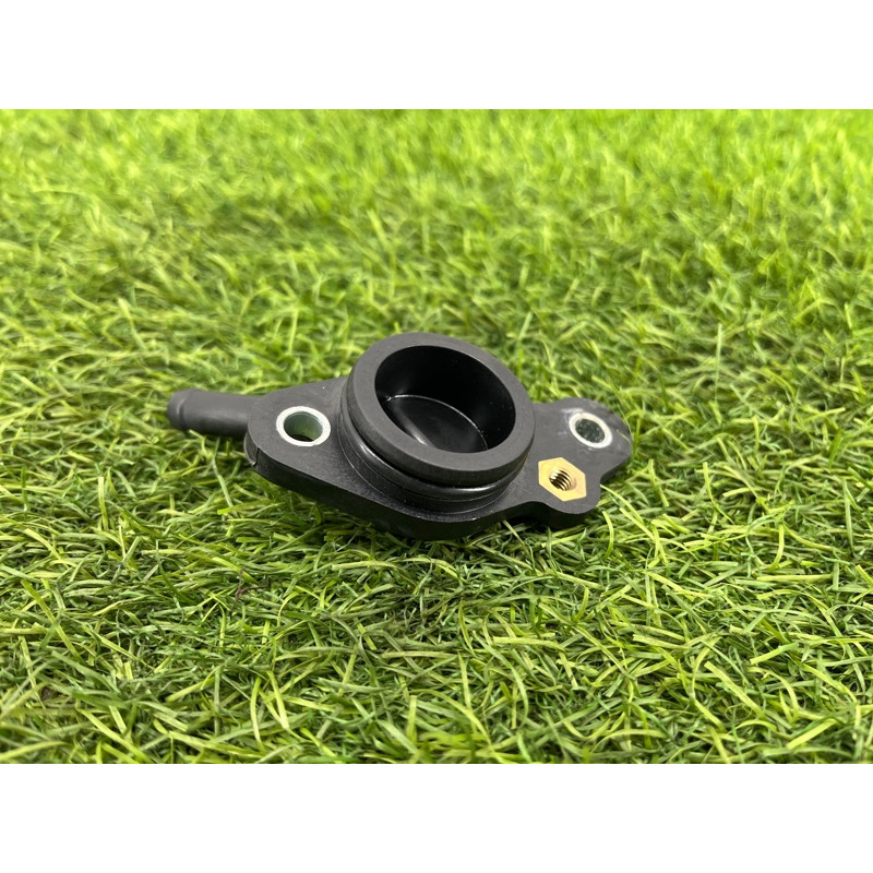 Фланец системы охлаждения (система охлаждения) Audi A5 F5 2019 2.0 TFSI 06K121132