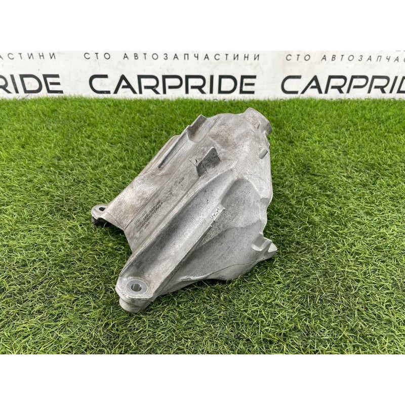 Кронштейн подушки двигателя (кронштейны двигателя) AUDI A4 B9 2017 2.0L 4M0199307BM