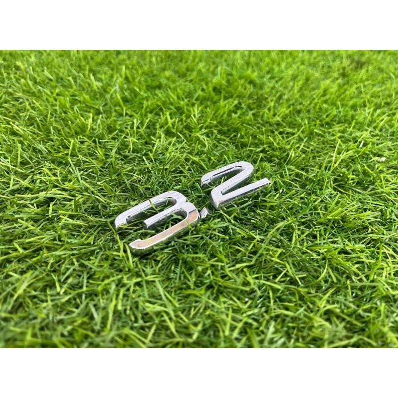 Эмблема (кузов и элементы) Audi Q5 8R 2012 3.2 CALB 8R08537432ZZ