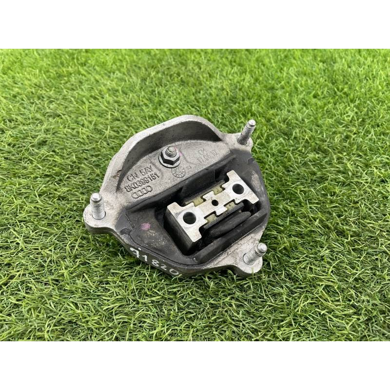 Подушка КПП (трансмиссия) AUDI A8 D4 2011 4,2 8K0399151CM