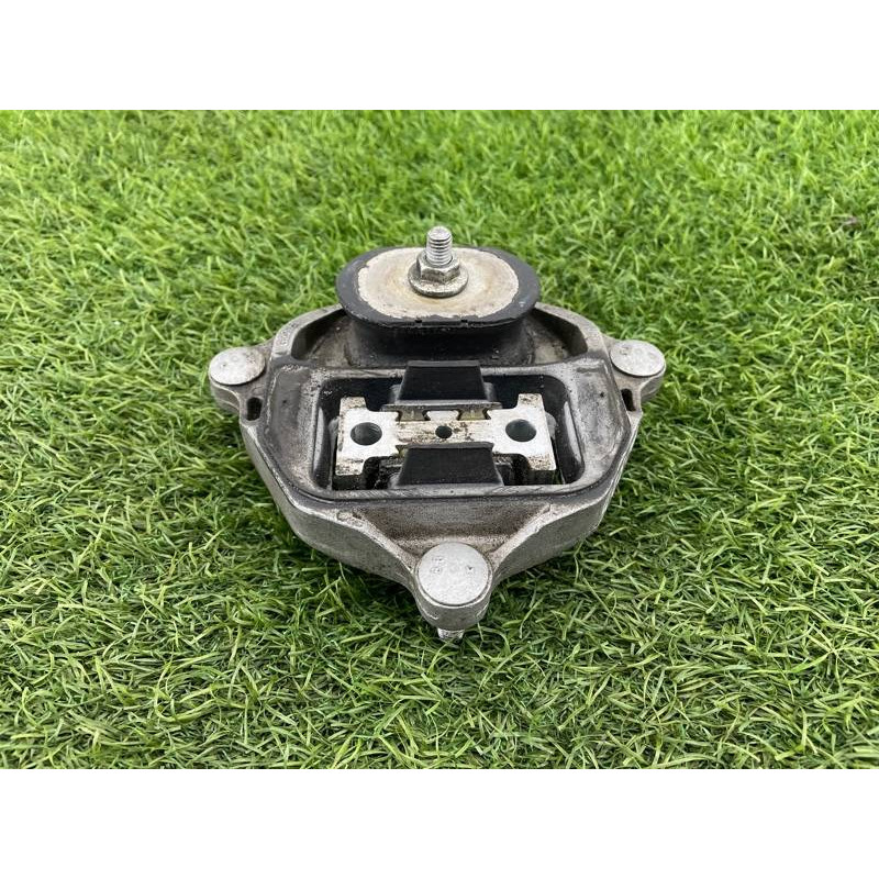 Подушка КПП (трансмиссия) AUDI A8 D4 2011 4,2 8K0399151CM