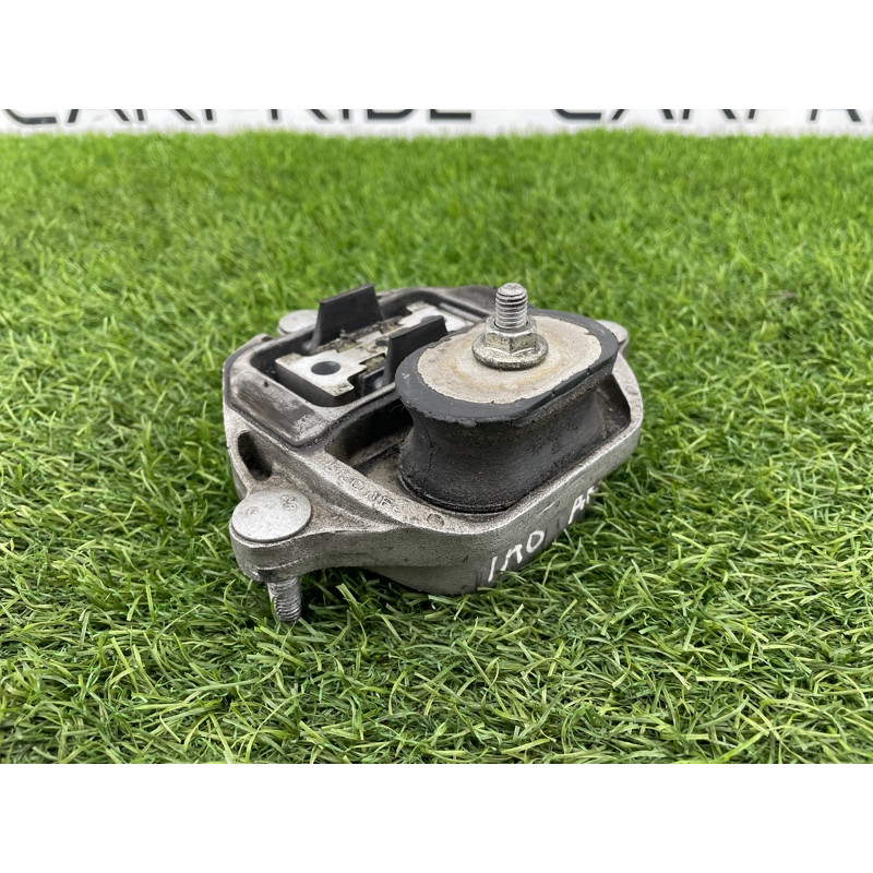 Подушка КПП (трансмиссия) AUDI A8 D4 2011 4,2 8K0399151CM