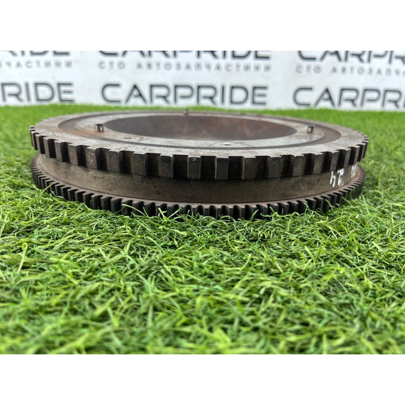 Маховик (двигатель и элементы) AUDI A4 B6 2.4BDV 06C105269A