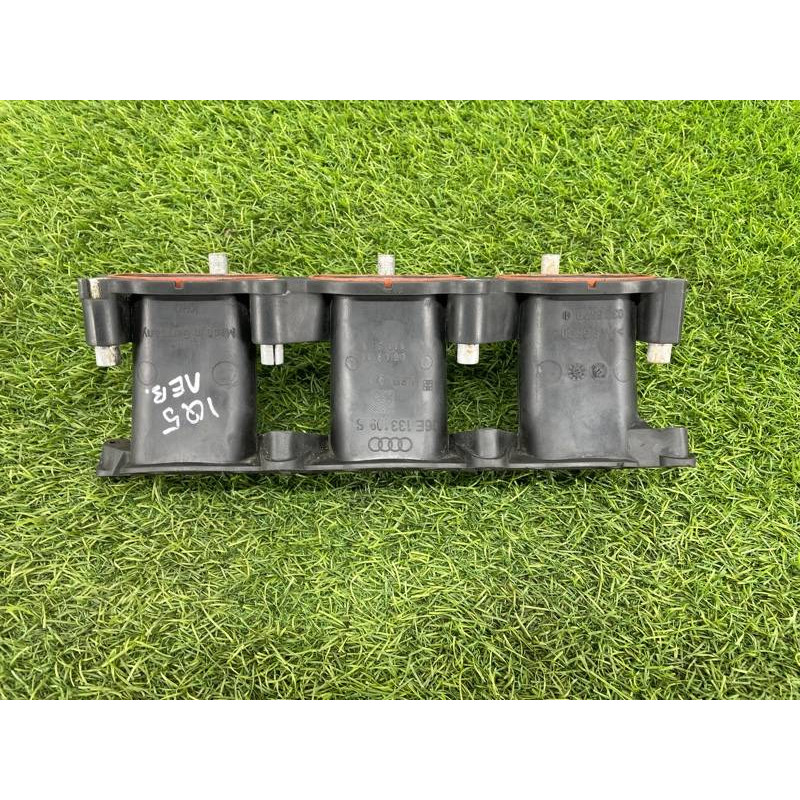 Коллектор впускной (впускная система) Audi Q5 8R 2012 3.2 CALB 06E133125D