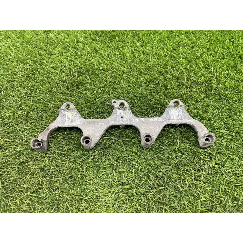 Кронштейн топливной рампы (кронштейны двигателя) Audi Q5 8R 2012 3.2 CALB 06E133340A