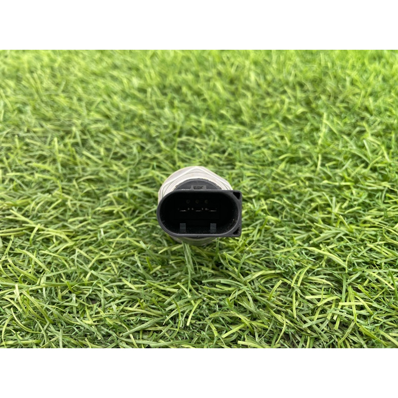 Датчик давления топлива (электрика / датчики) Audi Q5 8R 2012 3.2 CALB 06H906051A