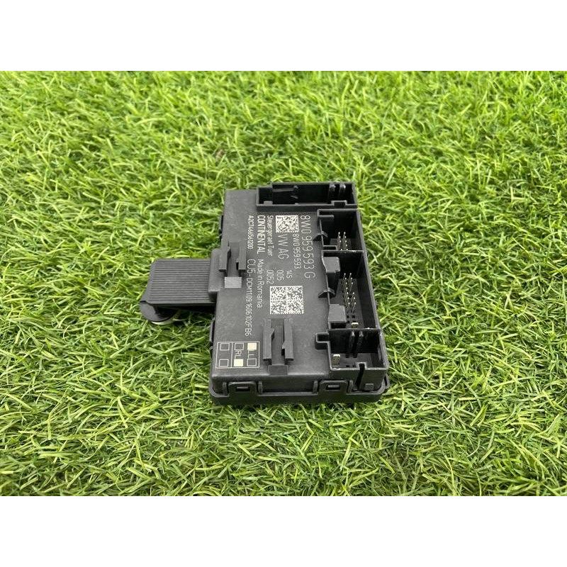 Блок управления дверьми (электрика / блоки управления) AUDI A4 B9 2017 2.0L 8W0959593G