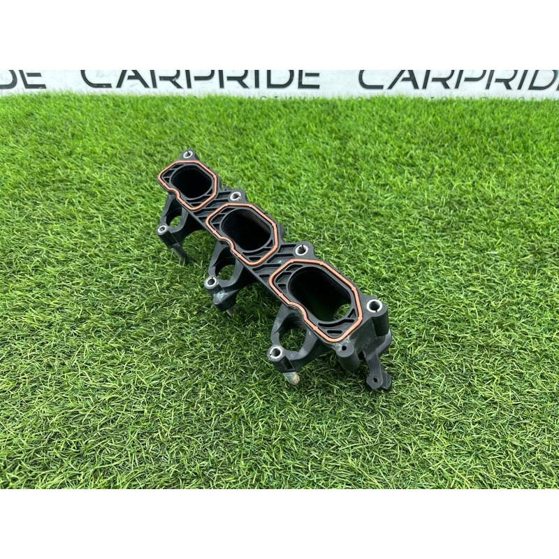 Коллектор впускной (впускная система) Audi Q5 8R 2012 3.2 CALB 06E133125D