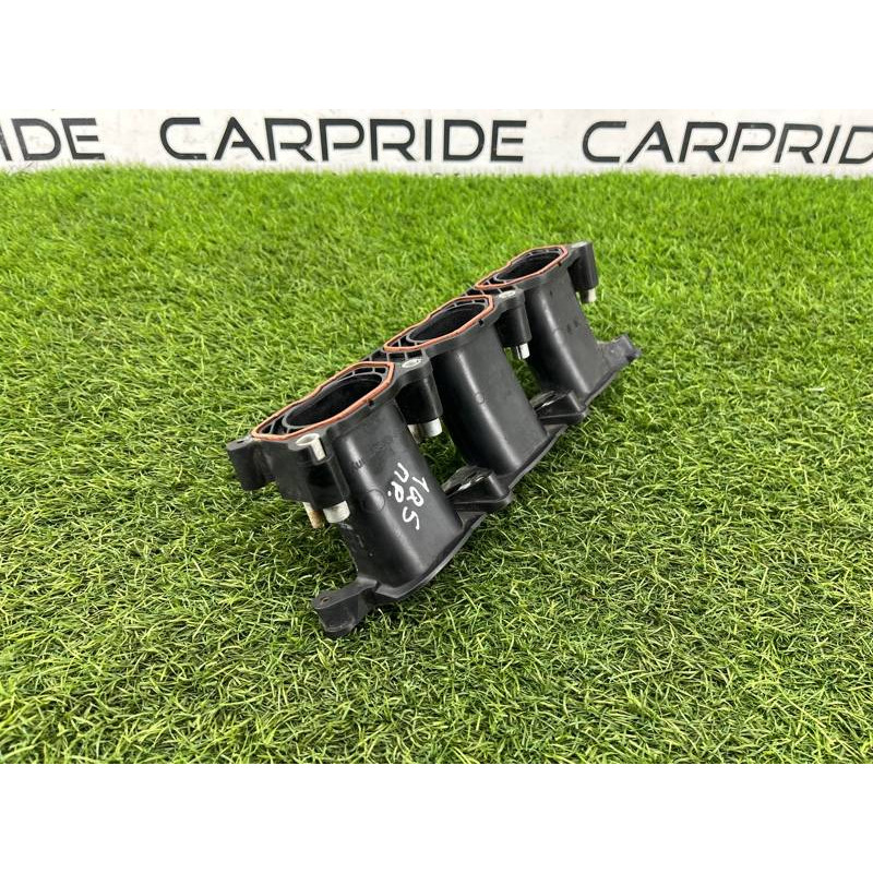 Коллектор впускной (впускная система) Audi Q5 8R 2012 3.2 CALB 06E133125D