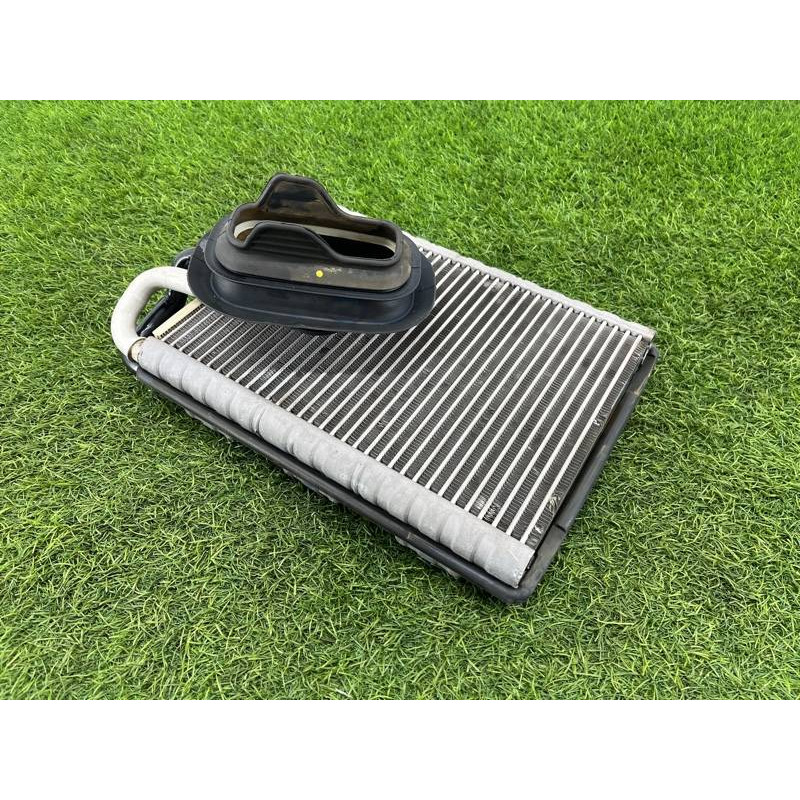 Испаритель кондиционера (отопление и кондиционирование) AUDI A4 B9 2017 2.0L 4M1820023