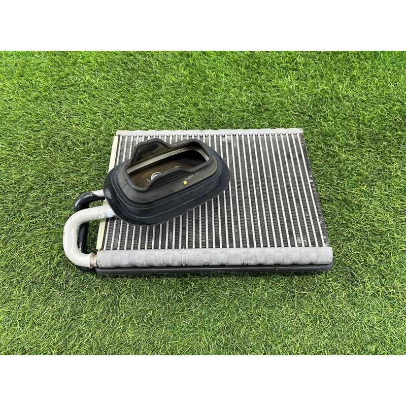 Испаритель кондиционера (отопление и кондиционирование) AUDI A4 B9 2017 2.0L 4M1820023