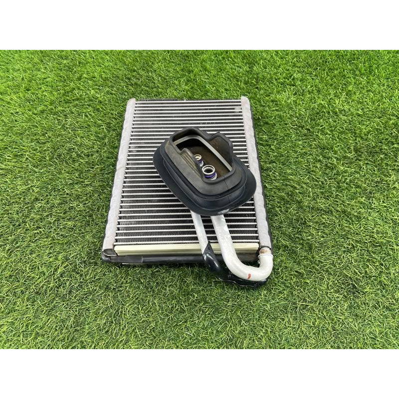 Испаритель кондиционера (отопление и кондиционирование) AUDI A4 B9 2017 2.0L 4M1820023