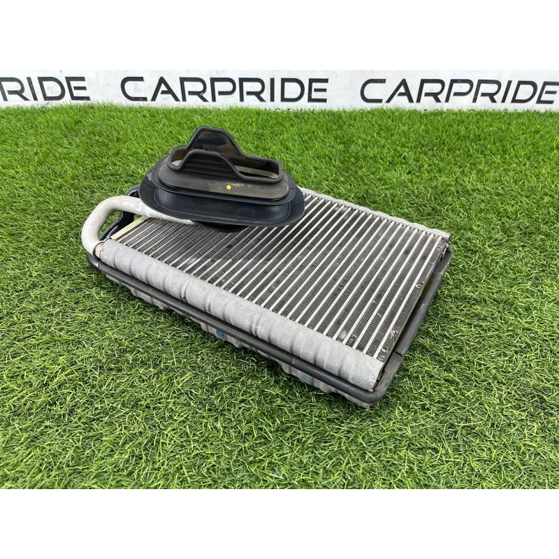 Испаритель кондиционера (отопление и кондиционирование) AUDI A4 B9 2017 2.0L 4M1820023