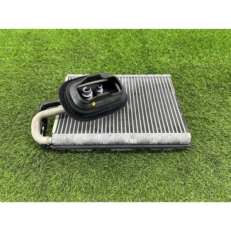 Испаритель кондиционера (отопление и кондиционирование) Audi A5 F5 2019 2.0 TFSI 4M1820023A