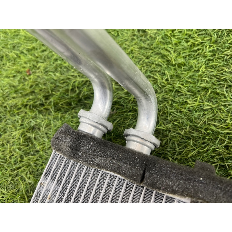 Радиатор печки (отопление и кондиционирование) AUDI A4 B9 2017 2.0L 4M0898037C