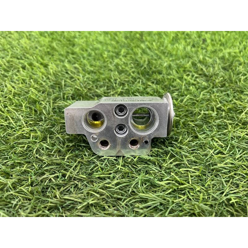 Клапан испарителя кондиционера (отопление и кондиционирование) AUDI A8 D4 2011 4,2 4h0260109