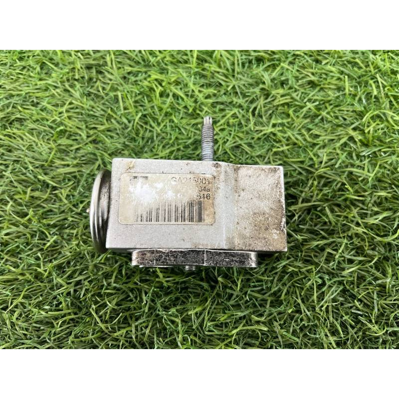 Клапан испарителя кондиционера (отопление и кондиционирование) AUDI A4 B9 2017 2.0L 8W0820679