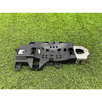 Кронштейн ручки дверей