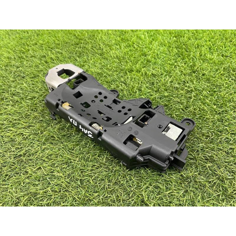 Кронштейн ручки двери (кузов и элементы) AUDI A4 B9 2017 2.0L 8W1837811A