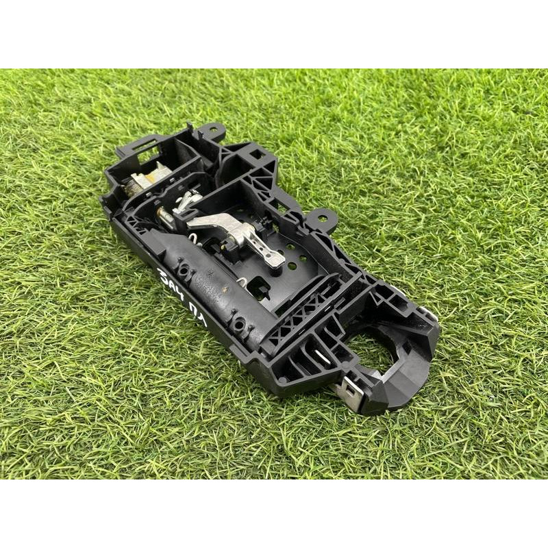 Кронштейн ручки двери (кузов и элементы) AUDI A4 B9 2017 2.0L 8W1837811A