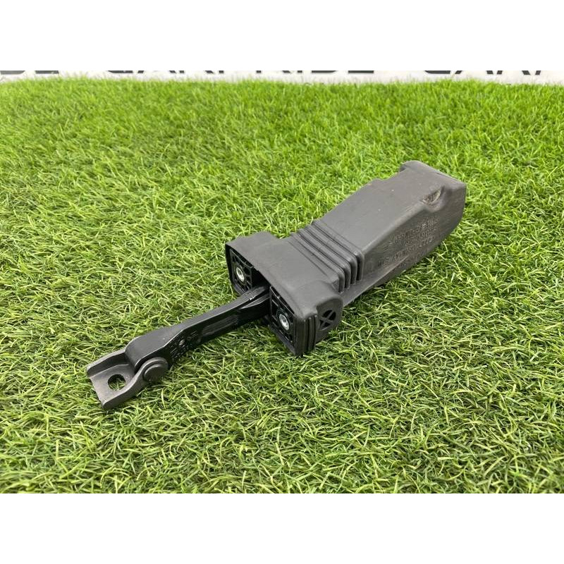 Ограничитель двери (кузов и элементы) AUDI A4 B9 2017 2.0L 8W0837249