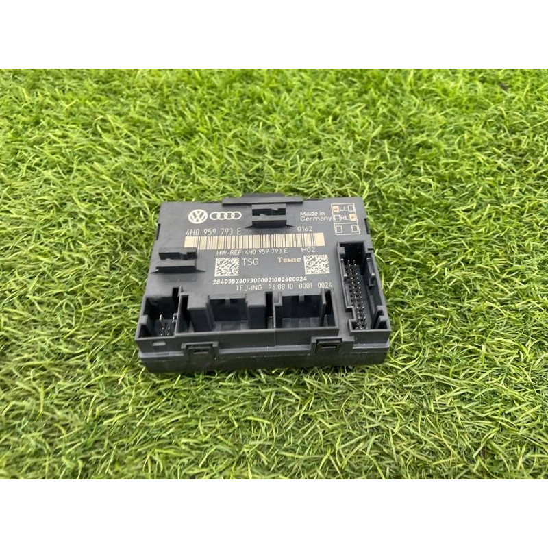 Блок управления дверьми (электрика / блок управления) AUDI A8 D4 2011 4,2 4H0959793E
