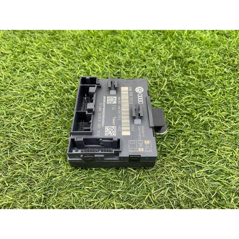 Блок управления дверьми (электрика / блок управления) AUDI A8 D4 2011 4,2 4H0959793E