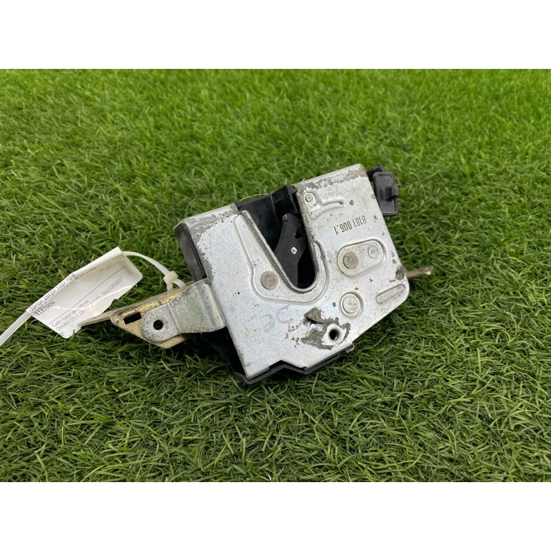Замок двери (кузов и элементы) BMW 5-series E34 1990 M20b20 51228181006