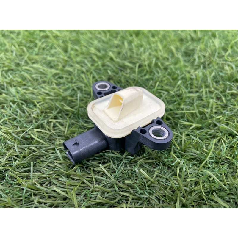 Датчик удара (электрика / датчики) AUDI A8 D4 2011 4,2 4H0955557