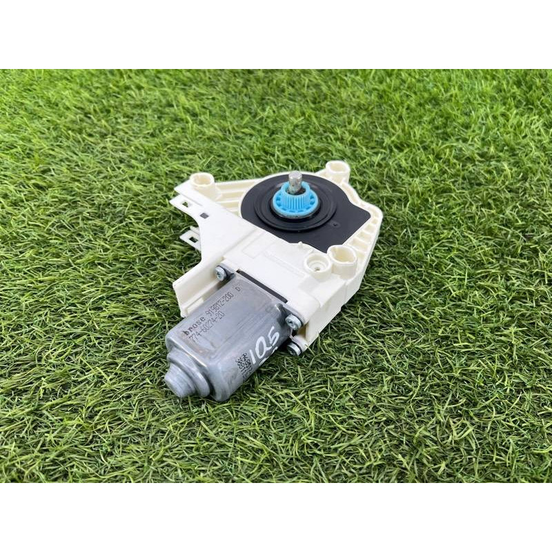 Мотор стеклоподъемника (электрика) Audi Q5 8R 2012 3.2 CALB 8K0959811A