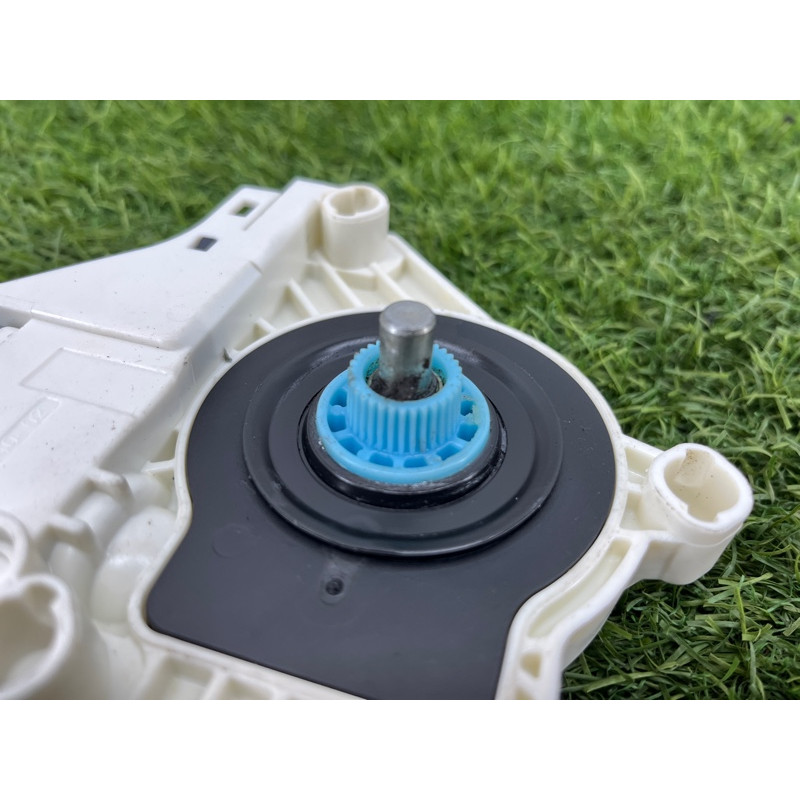 Мотор стеклоподъемника (электрика) Audi Q5 8R 2012 3.2 CALB 8K0959811A