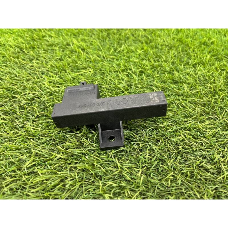 Антенна бесключевого доступа (электрика) Audi Q5 8R 2012 3.2 CALB 8K0907247