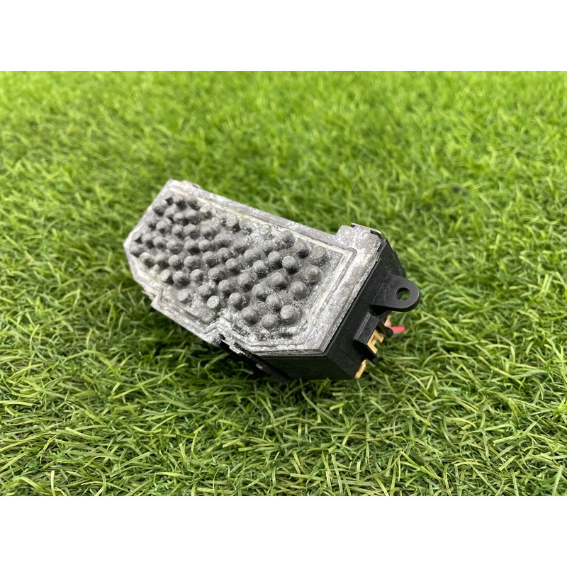 Резистор печки (отопление и кондиционирование) Audi Q5 8R 2012 3.2 CALB 8K0820521B