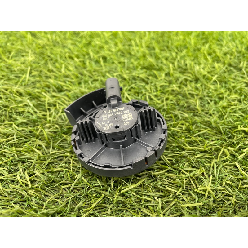 Датчик удара (электрика / датчики) AUDI A4 B9 2017 2.0L 4M0955557A