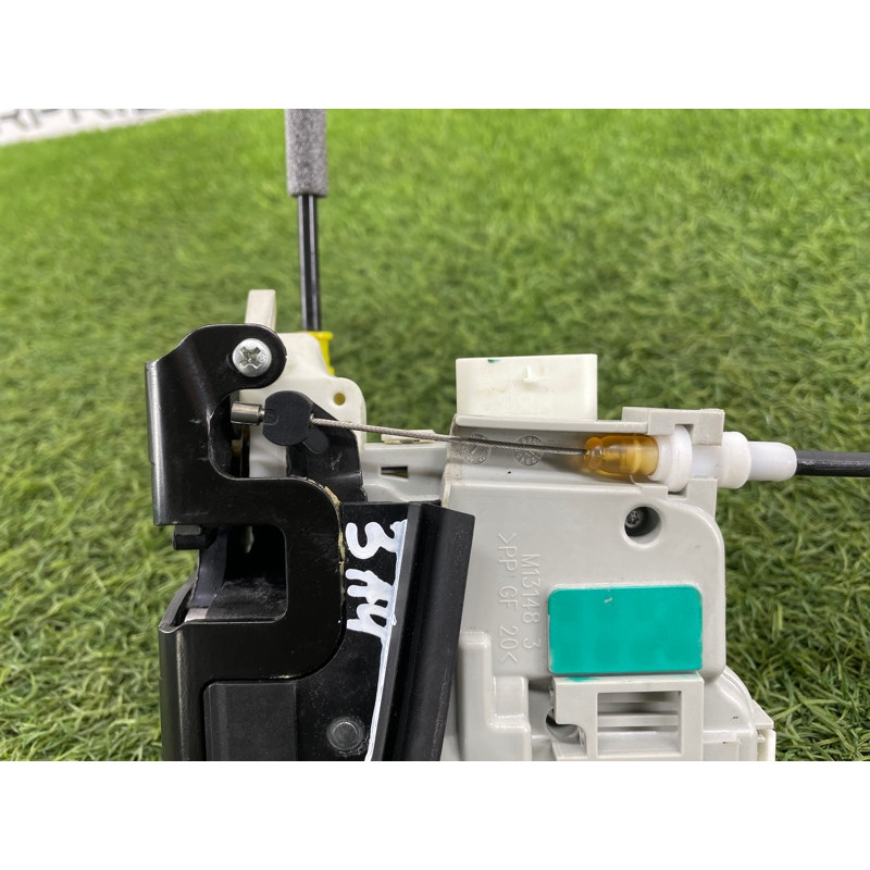 Замок двери (кузов и элементы) AUDI A4 B9 2017 2.0L 8X1837016C