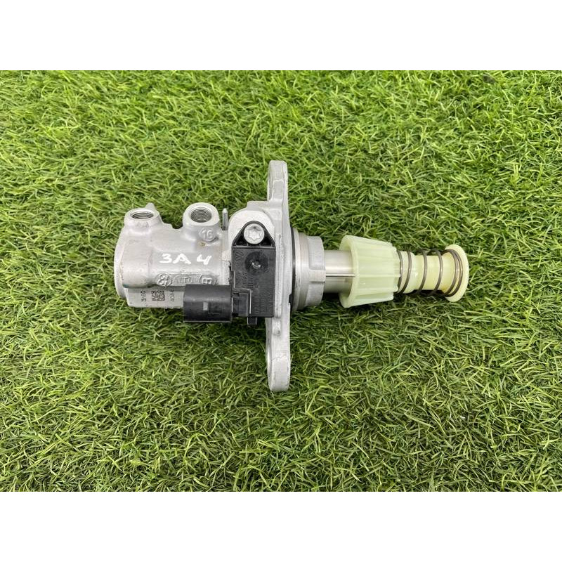 Главный тормозной цилиндр (тормозная система) AUDI A4 B9 2017 2.0L 8W0611021