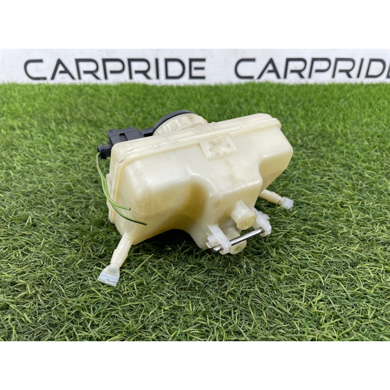 Бачок тормозной жидкости (тормозная система) Audi Q5 8R 2012 3.2 CALB 8K0611301A